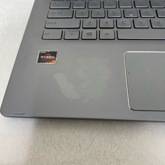 Asus Zenbook Q406DA Touchscreen Laptop - Picture 5 of 10